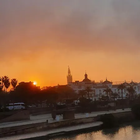 Charming House In Triana,Best City View From Patio Seville Exterior photo