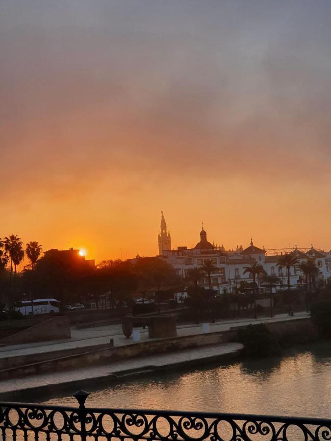 Charming House In Triana,best View From Patio Casa de Férias