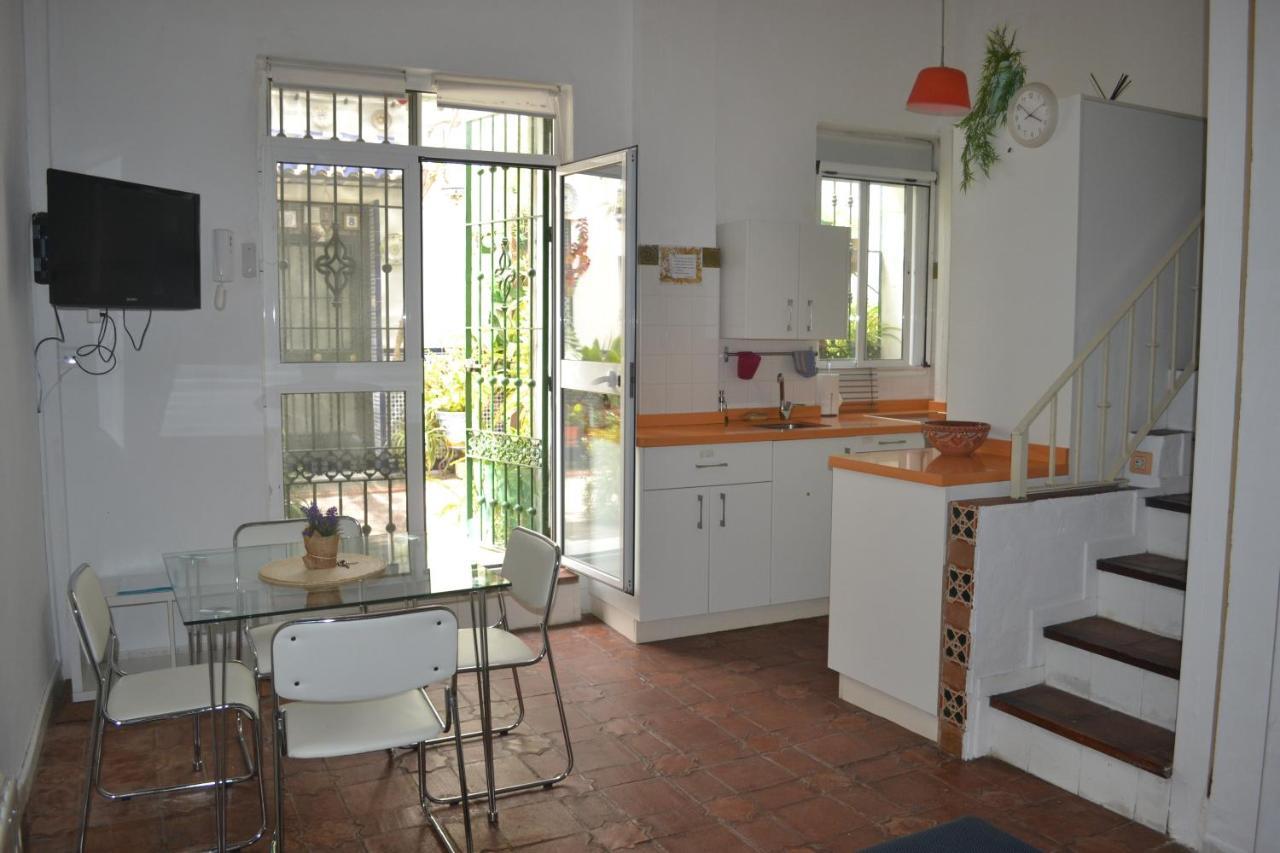 Casa de Férias Charming House In Triana,best View From Patio Sevilha